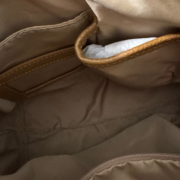 Giani Bernini Tan Shoulder Bag with Pebbled Leather - Picture 7 of 7